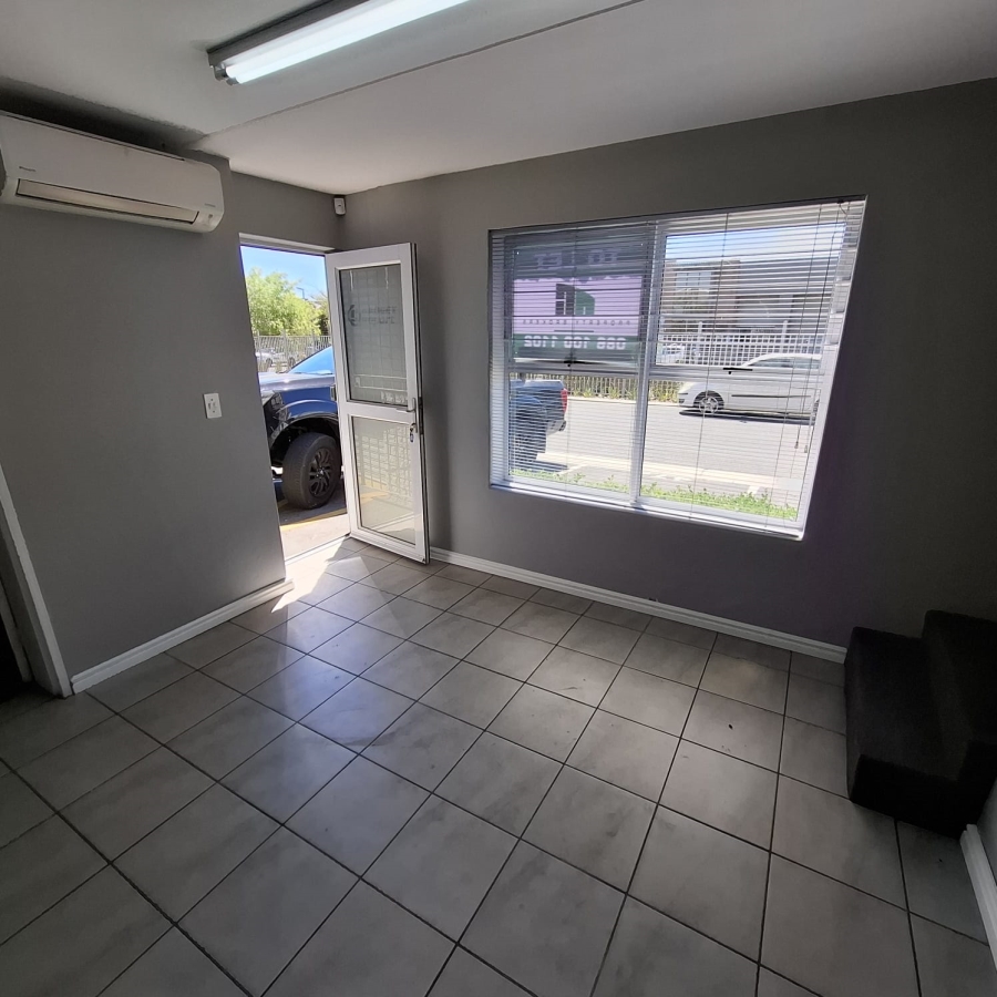 To Let commercial Property for Rent in Brackenfell Central Western Cape